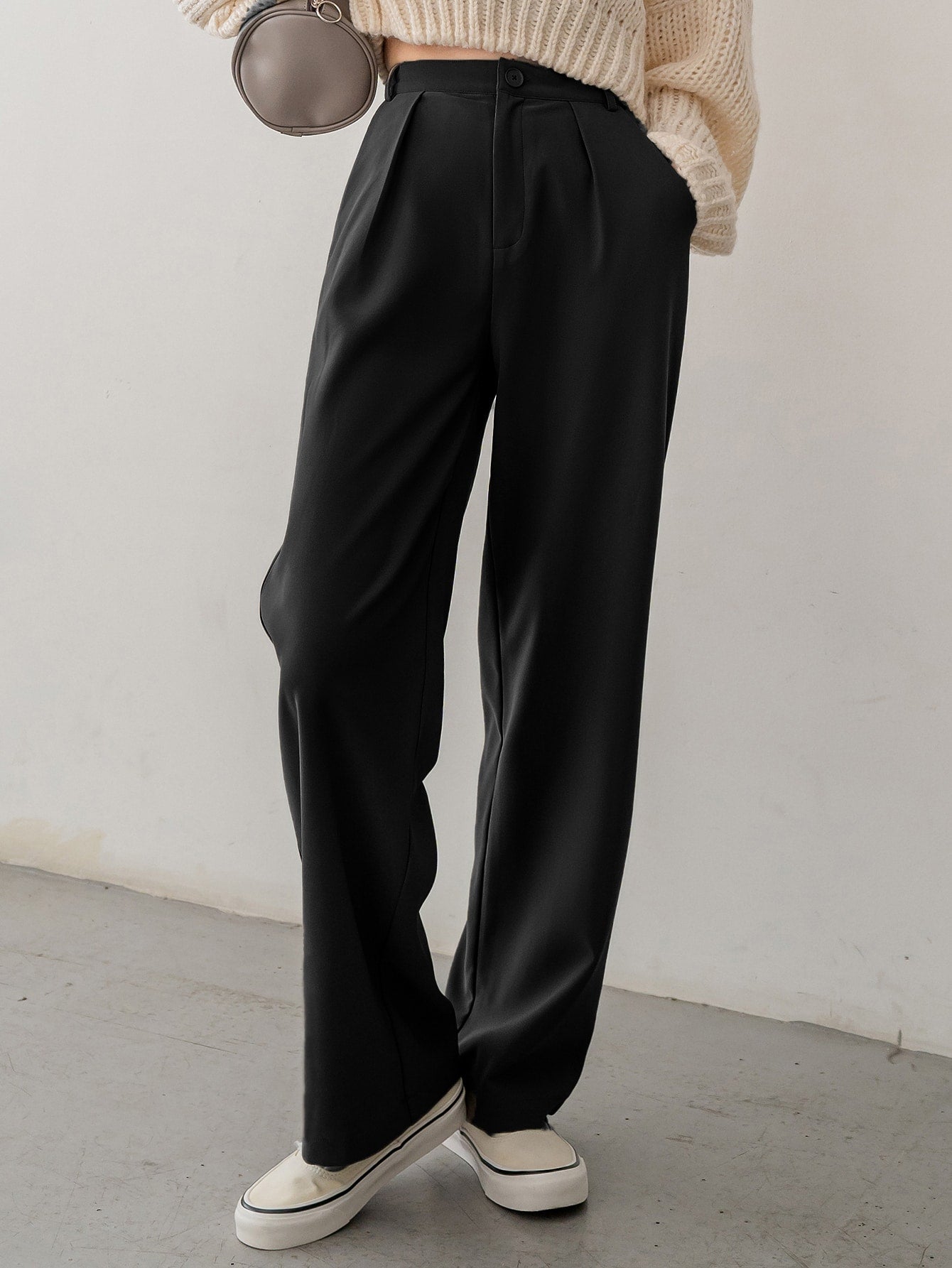 Solid Plicated Detail Suit Pants