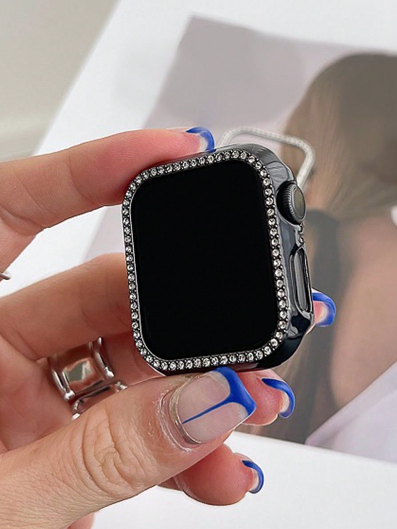 Rhinestone Decor Case Compatible With Apple Watch, Randomly With Or Without Button