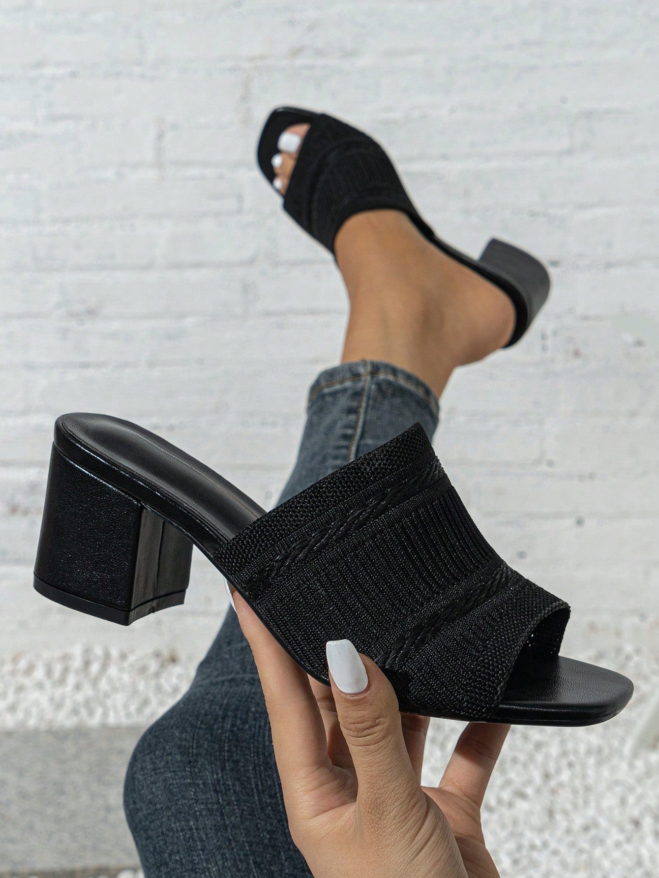 Spring/Summer Fashionable Woven Chunky-Heeled Women's Sandals, Elegant Camel-Colored Women's High Heel Sandals