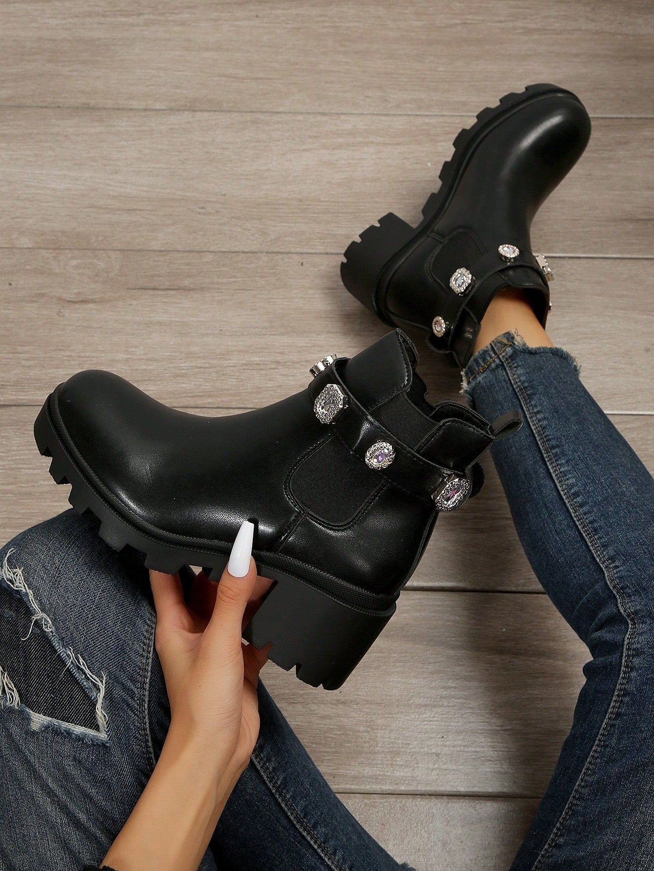 Ladies' Black Fashion Booties With Rhinestone Decoration & Chunky Heel Chelsea Boots