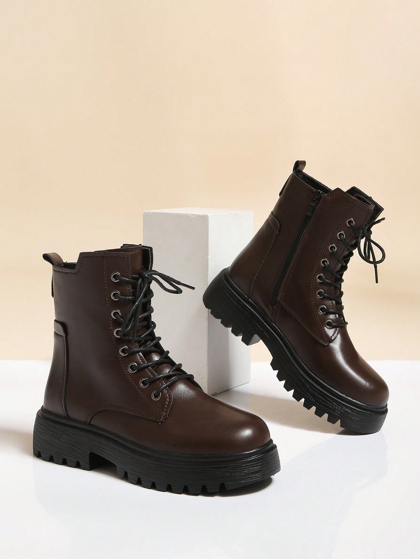 Women's Round Toe Thick Heel Thick Sole Lace Up Motorcycle Boots Thick Sole Boots