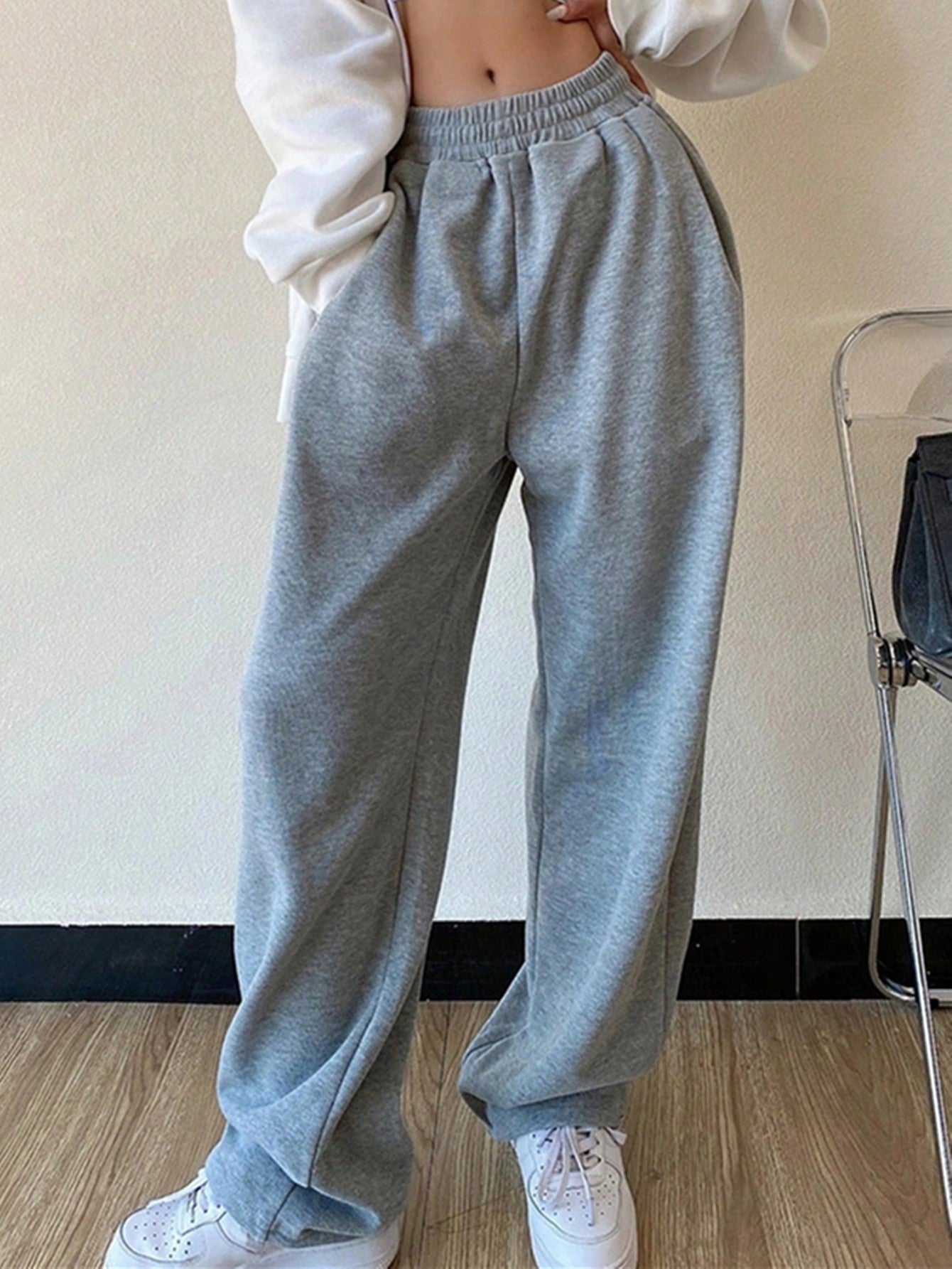 Solid Elastic Waist Slant Pocket Sweatpants