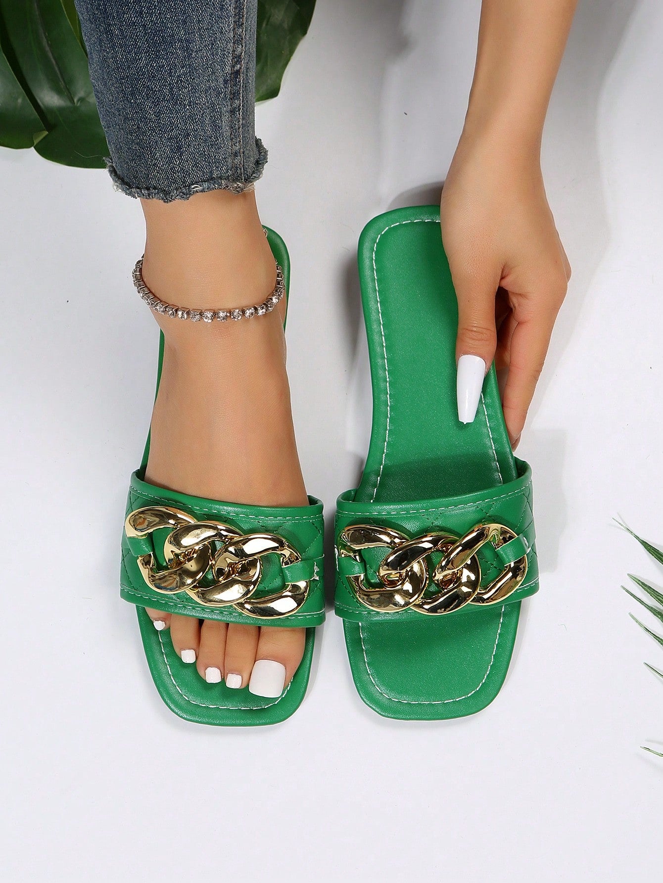 Women Chain Decor Slide Sandals, Fashion Sandals Green