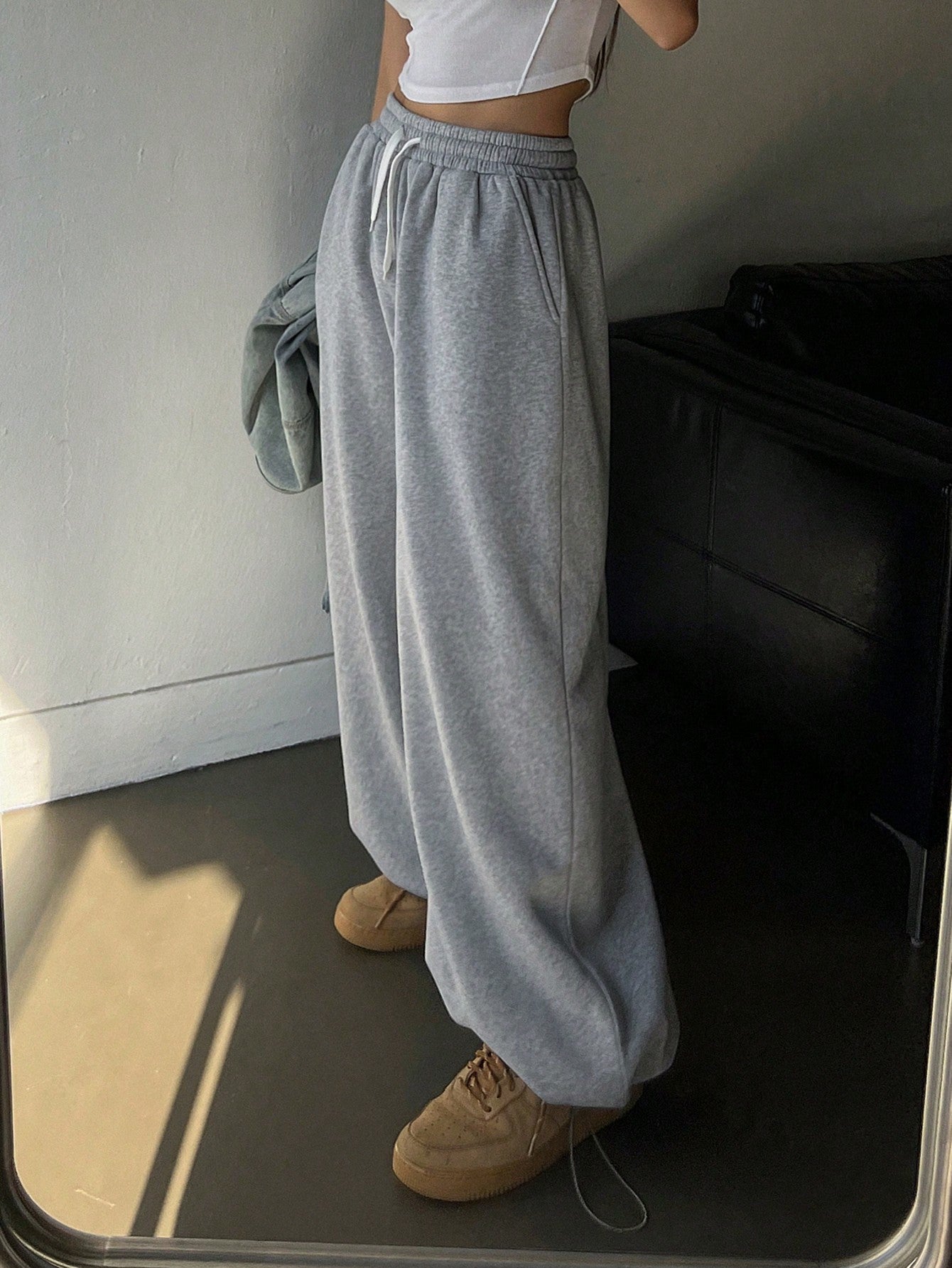Women's Drawstring Waist And Elastic Cuffs Sweatpants