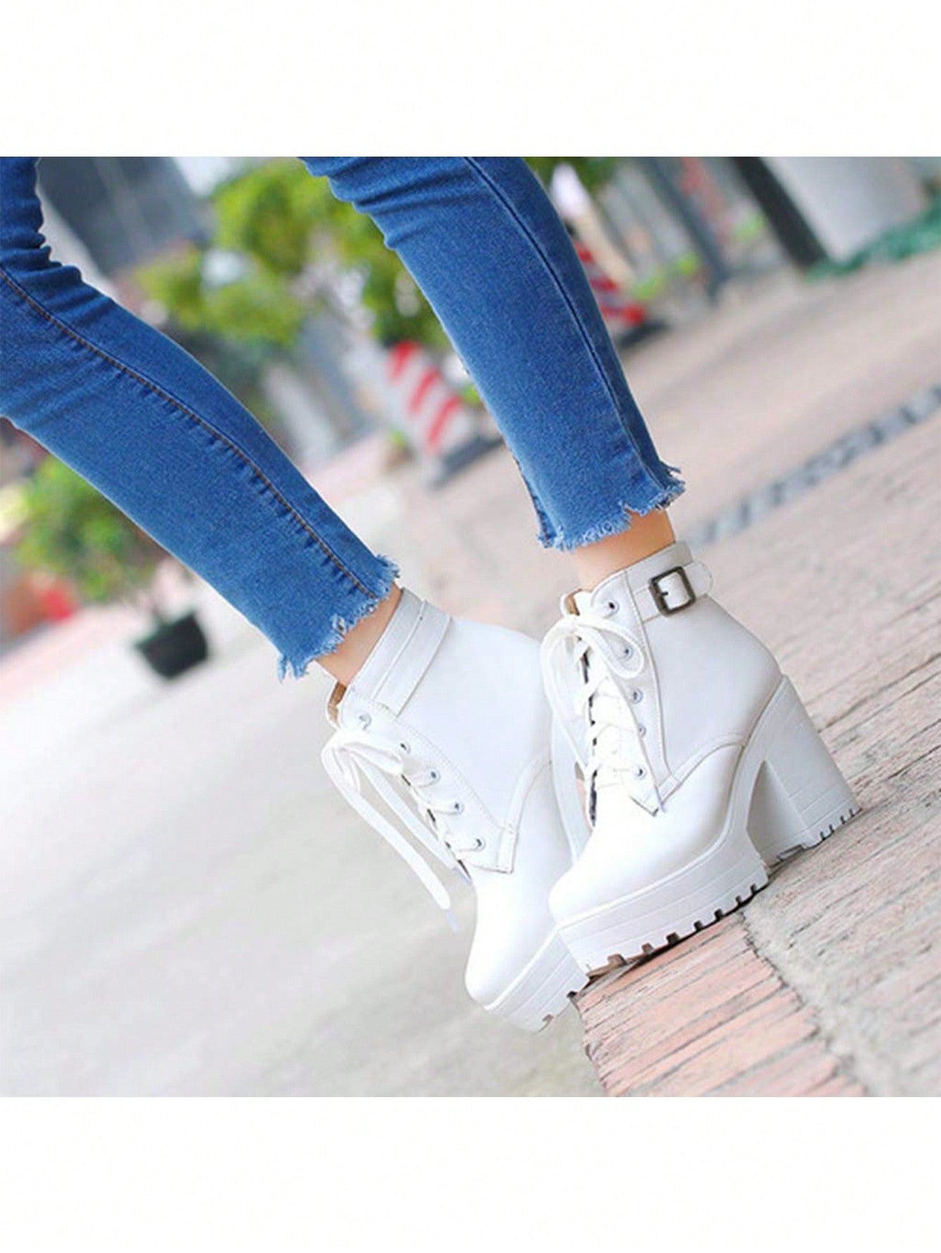 Women Fashionable Round Toe Chunky Platform Ankle Boots, White Winter Boots For Girls, Valentine's Day Outfit