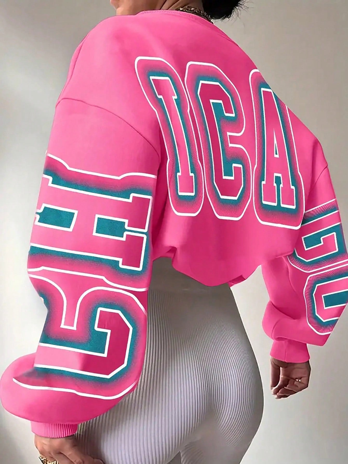 Short Text Printed Round Neck Casual Sweatshirt With Drop Shoulder Sleeve