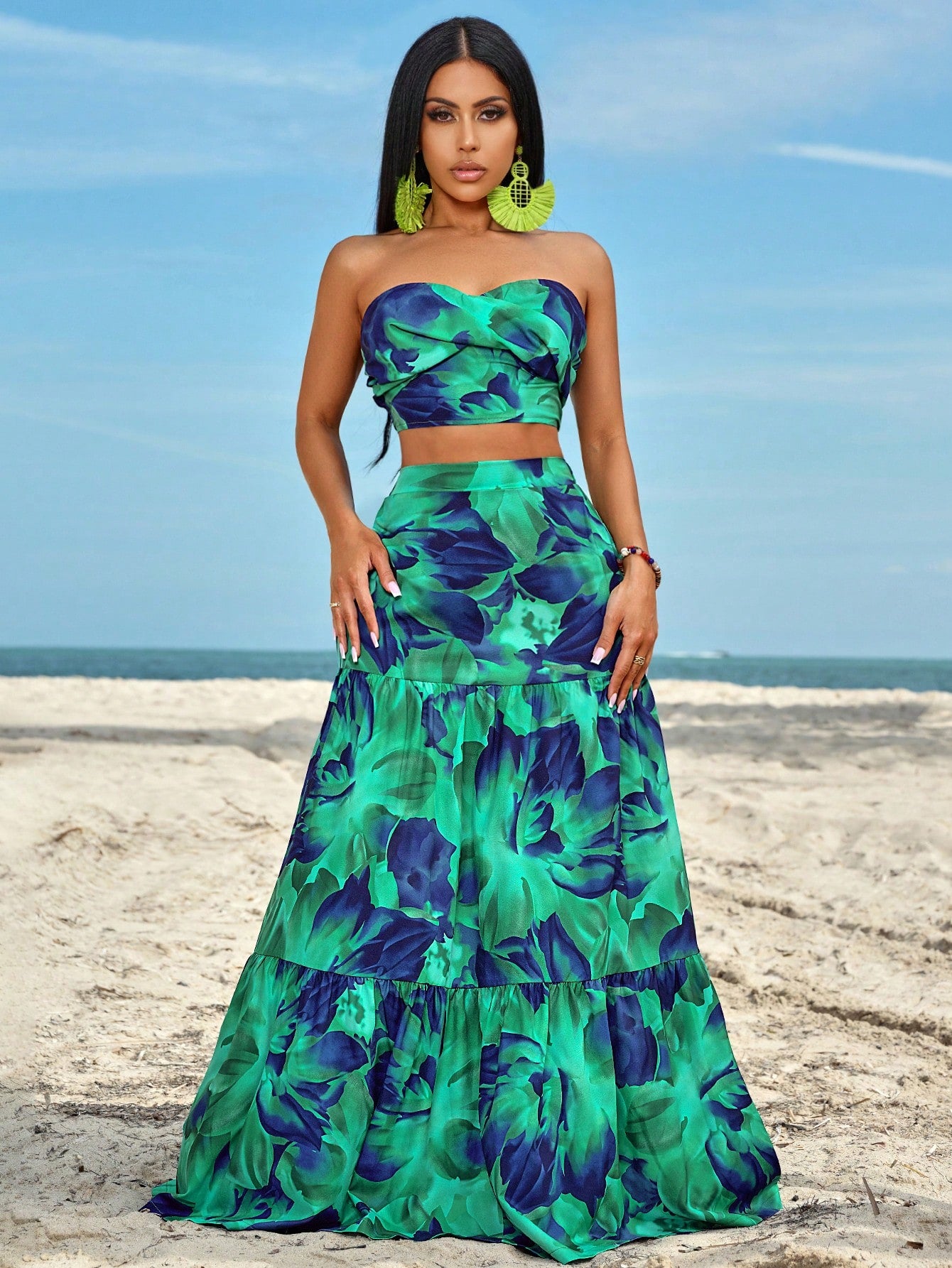 Ruched Side  Twist  Bandeau Top And Split Thigh Ruffle Hem Skirt Set