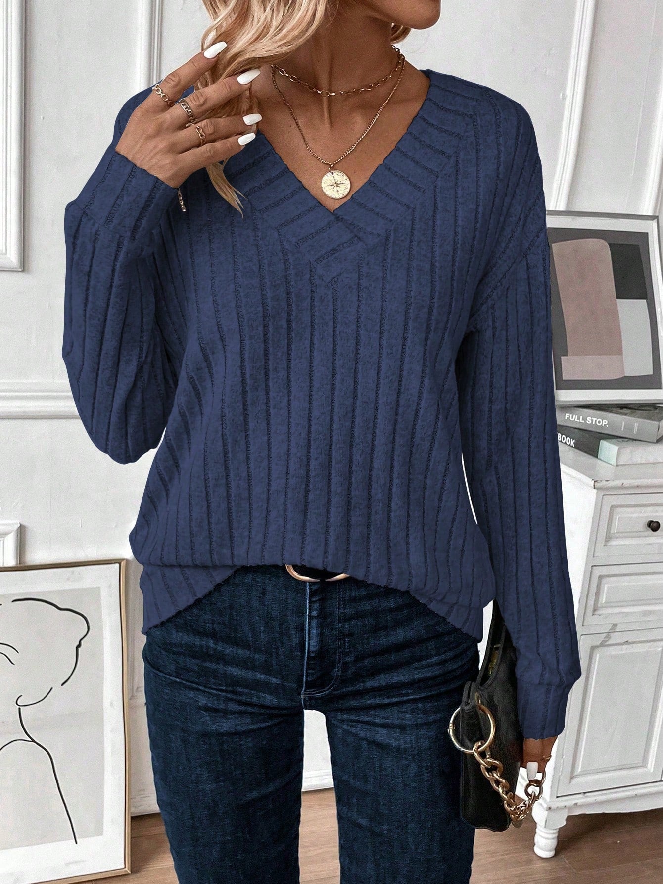 V-Neck Drop Shoulder Sleeve Sweatshirt