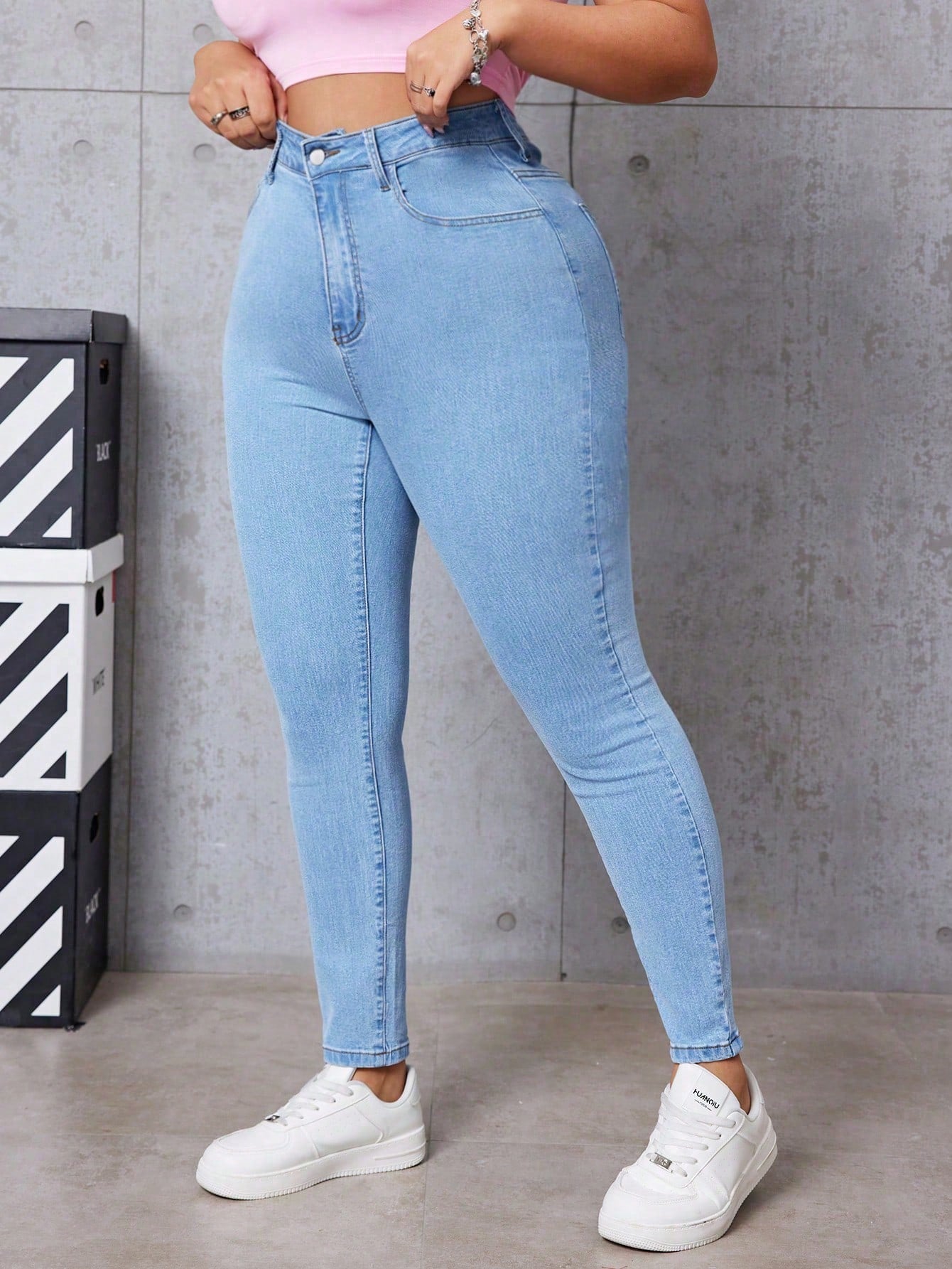 Plus Size Women's Slim Fit Jeans