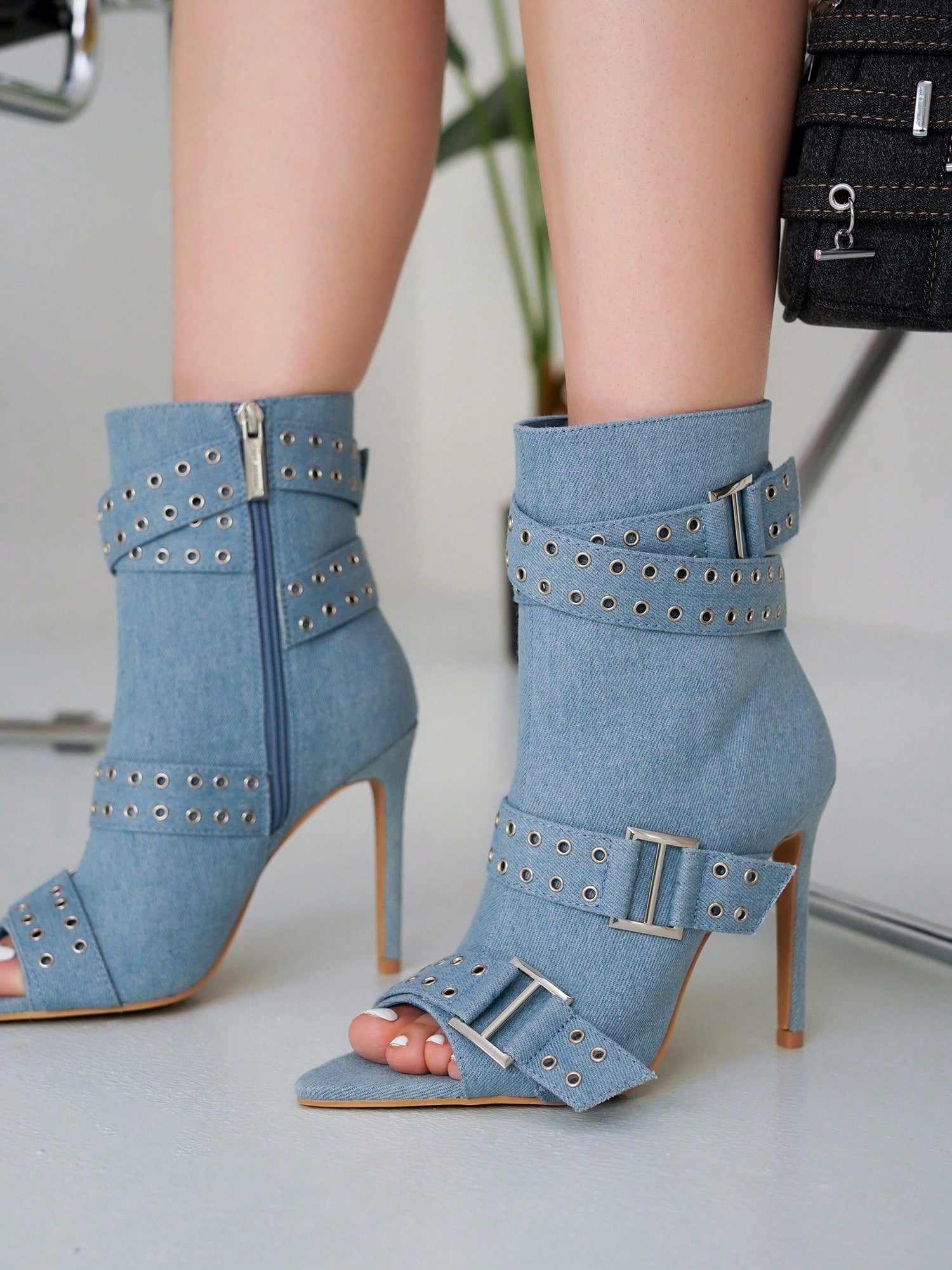Korney Skinny Heels Pointy Peep Toe Booties