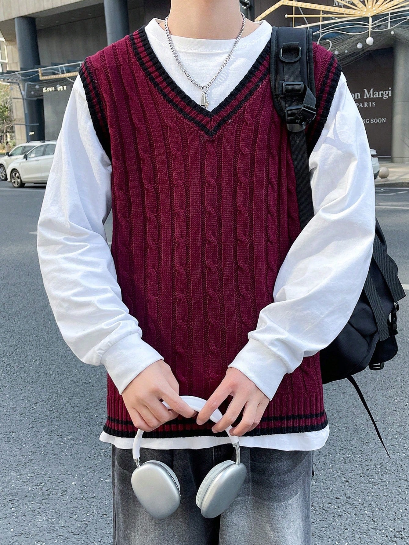 Men's Color-Blocking Minimalist Sleeveless Knitted Vest For Daily Wear
