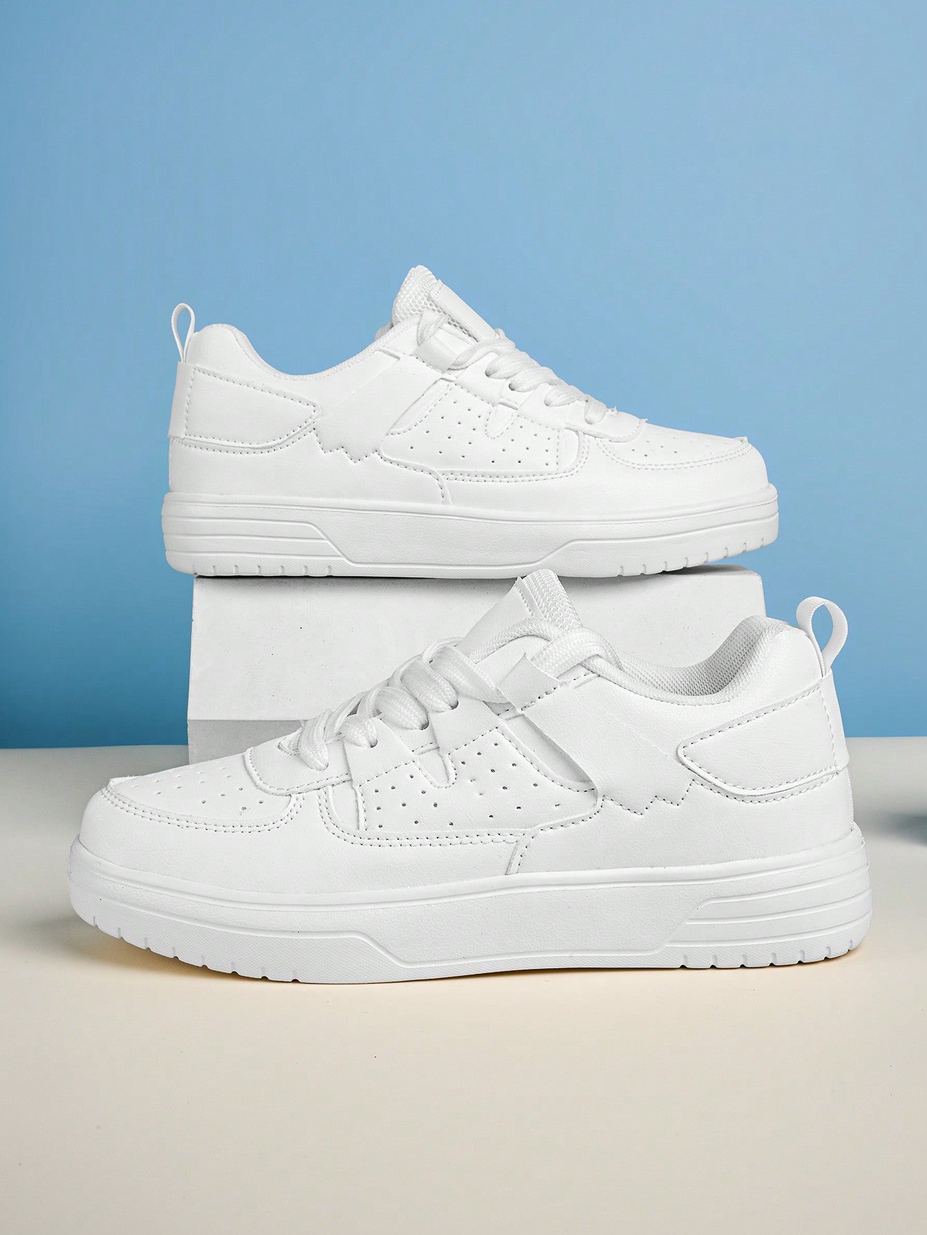 Unisex Sweet &amp; Lovely Simple Style Casual Outdoor-Style Anti-Skid &amp; Breathable Low-Cut Sneakers, All Season