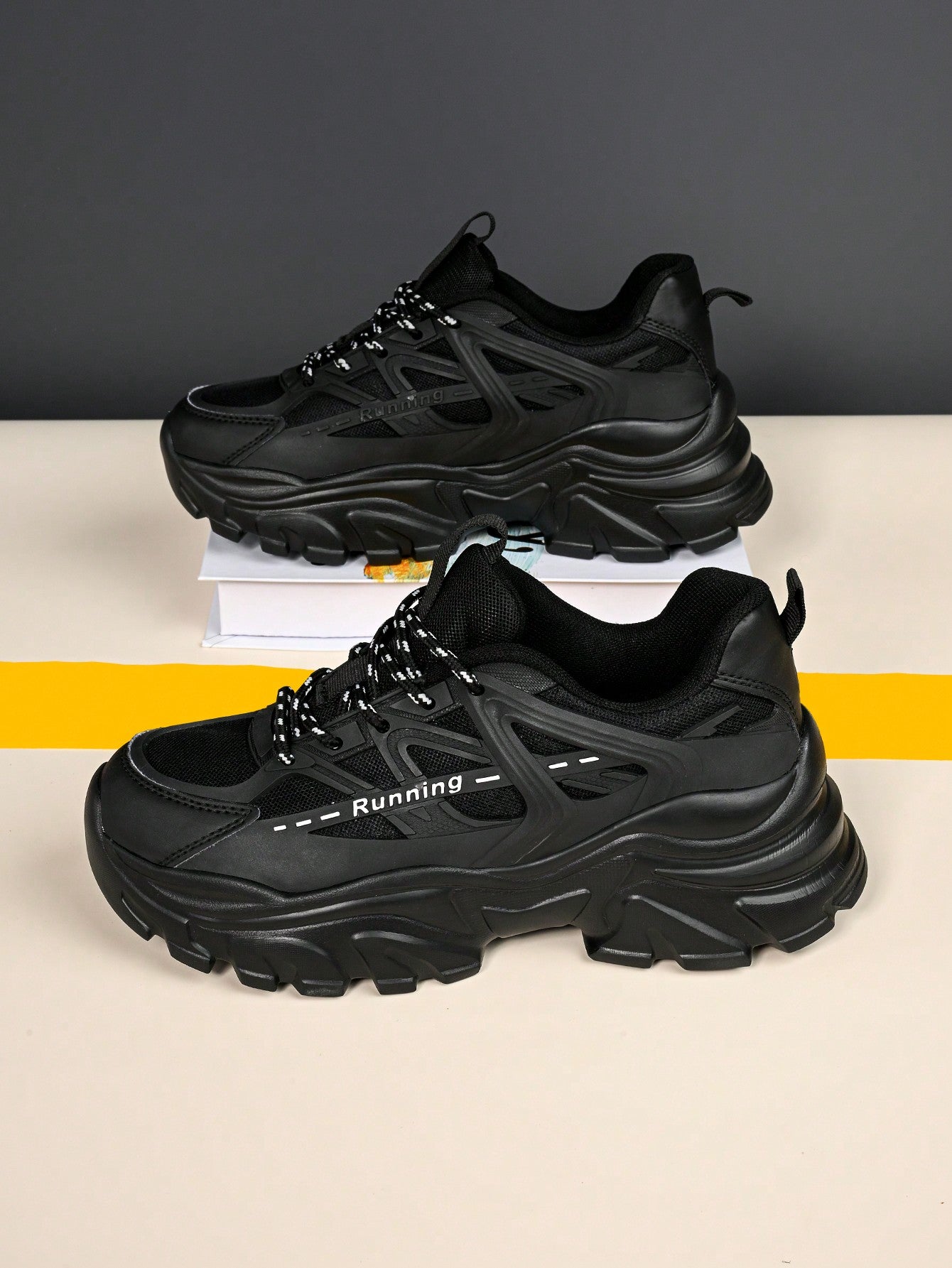 Unisex Sweet &amp; Lovely Simple Style Casual Outdoor-Style Anti-Skid &amp; Breathable Low-Cut Sneakers, All Season