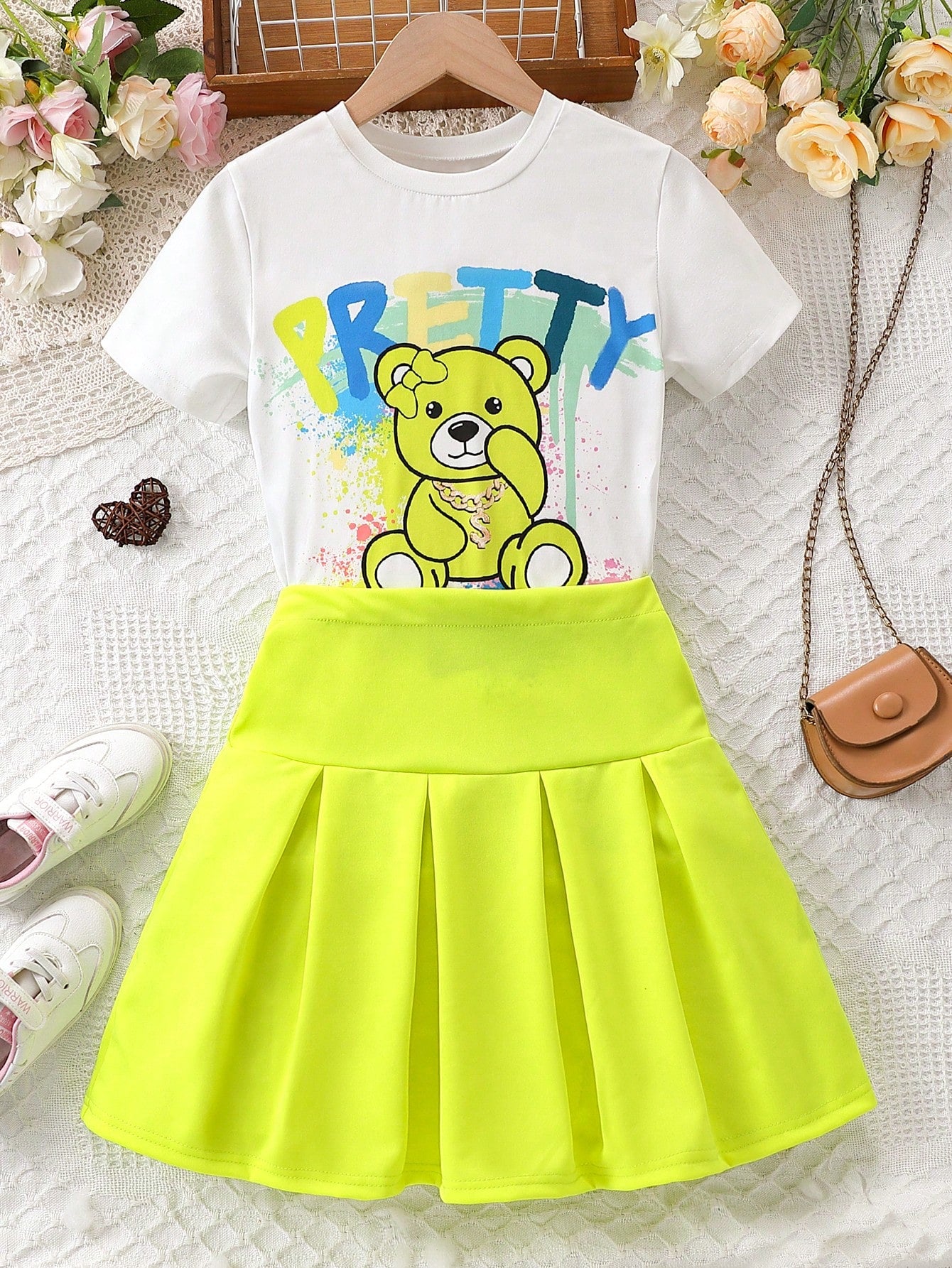 2pcs/Set Tween Girls' Cartoon Bear Print Short Sleeve T-Shirt And Skirt Outfit