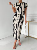 Ladies" Fashionable Color-Contrasting Printed Short-Sleeved Top And Skirt Two-Piece Set