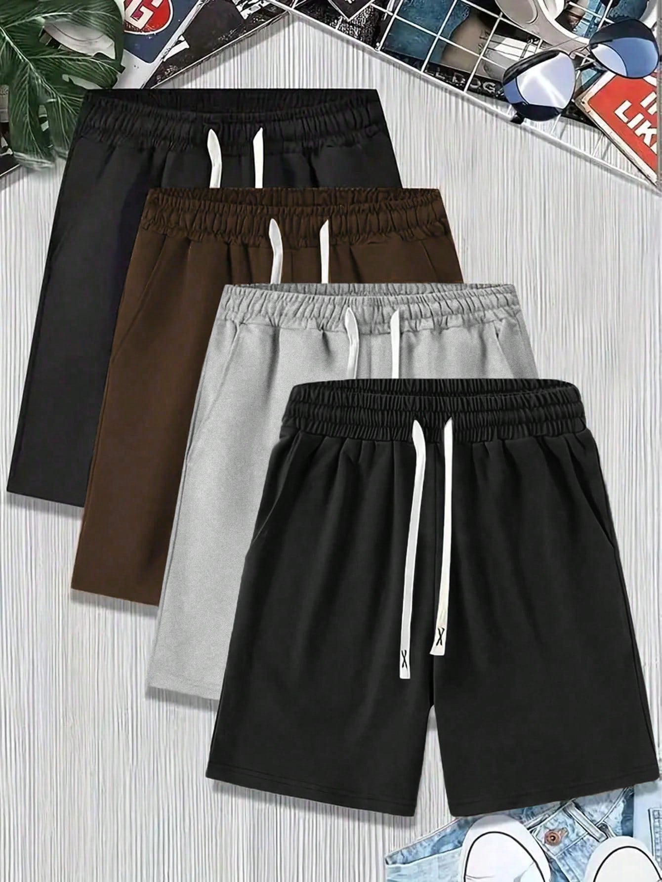 Men Plus Size Solid Color Drawstring Waist Pockets Casual Shorts