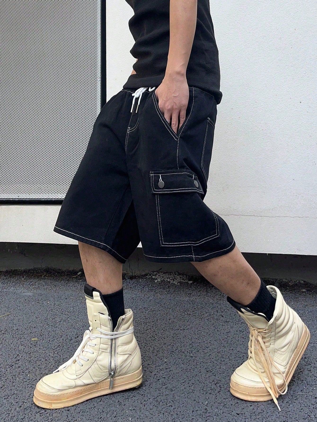 Men Plus Size SpringSummer Casual Drawstring Waist Denim Shorts With Utility Pockets