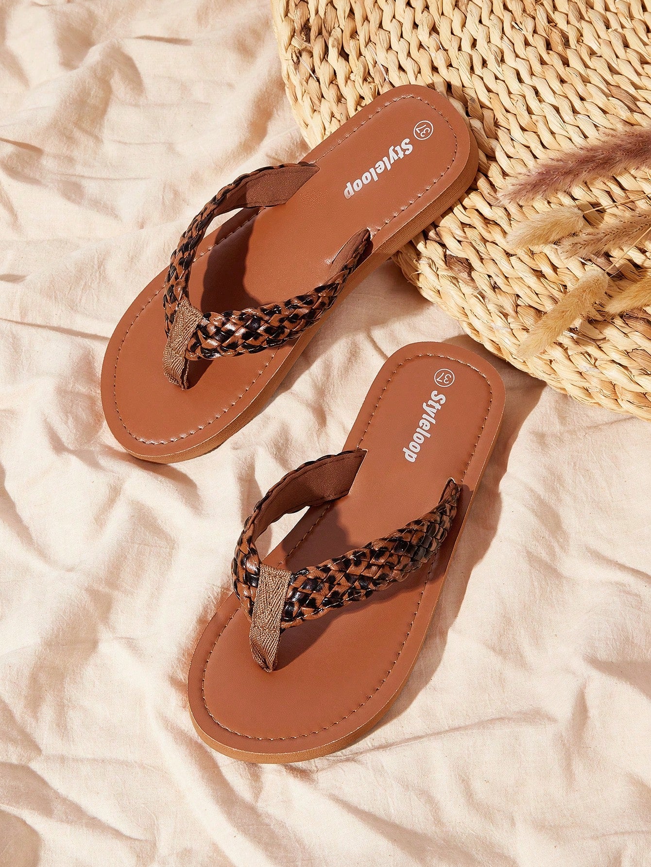 Styleloop Women'S Flat Flip Flops For Summer Vacation Shoes Summer Sale  Boho Feels Vintage Cottagecore Frenchy Shoes Halloween