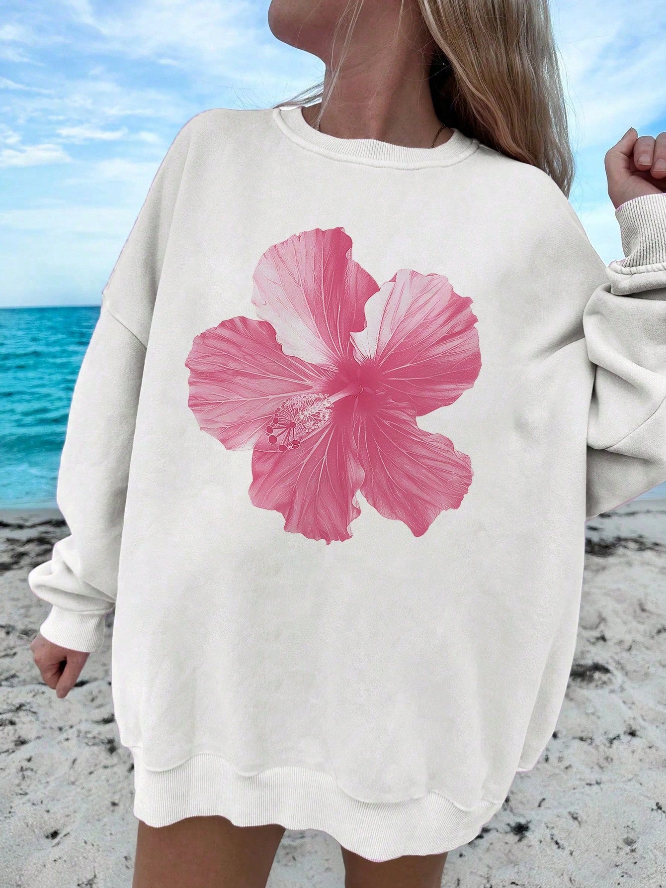 Casual And Simple Ladies' Pink Flower Printed White Round Neck Loose Long Sleeve Sweatshirt, Suitable For Autumn And Winter