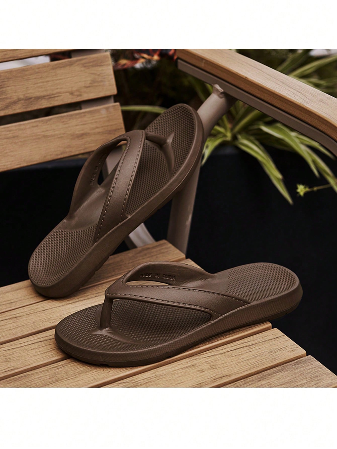 Women's Fashion Slip-On Beach Flip Flops, Non-Slip Solid Color Thong Sandals With Shock Absorption