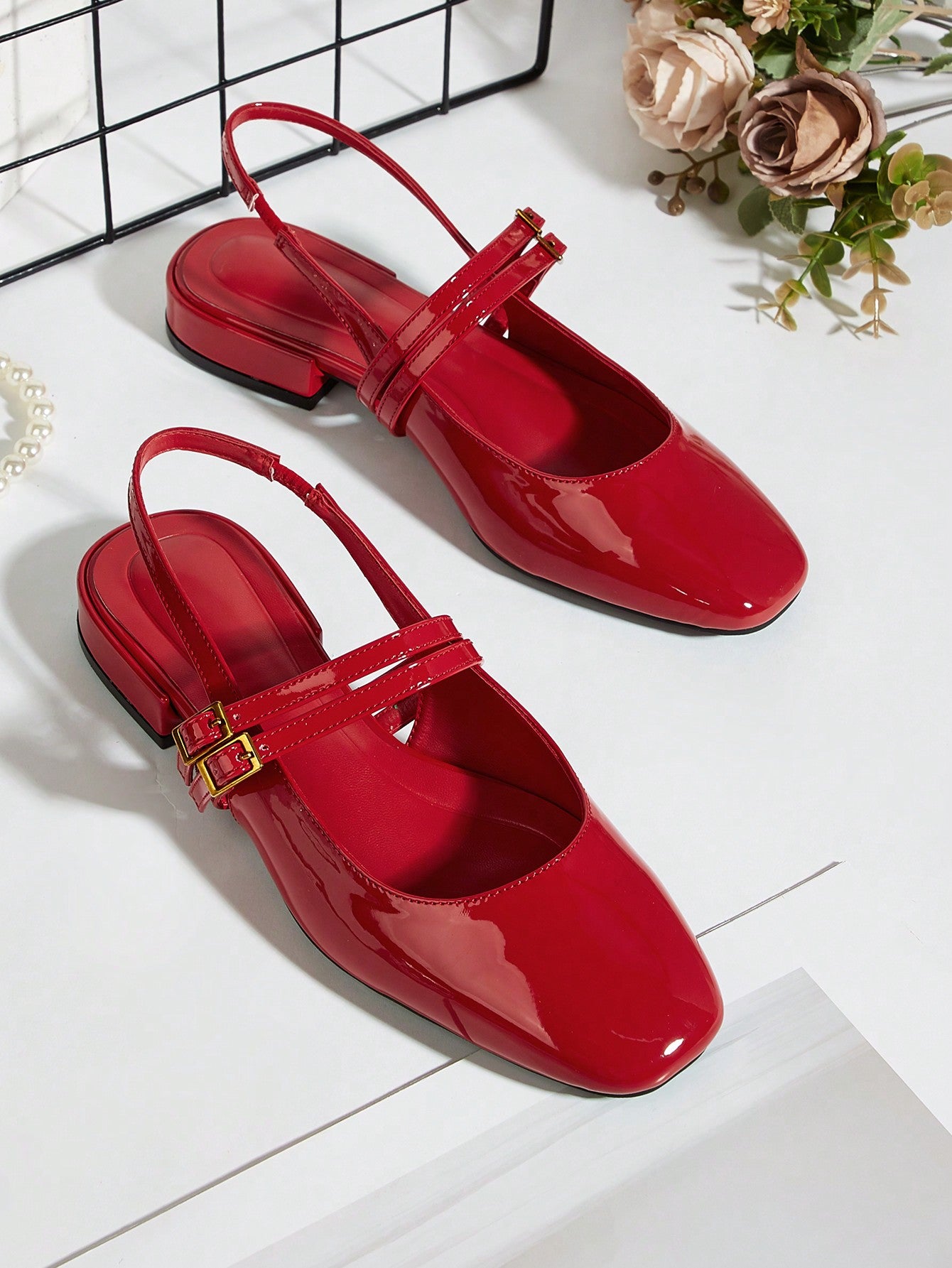 Casual Holiday Style Red Round Toe Buckle Strap Flat Shoes