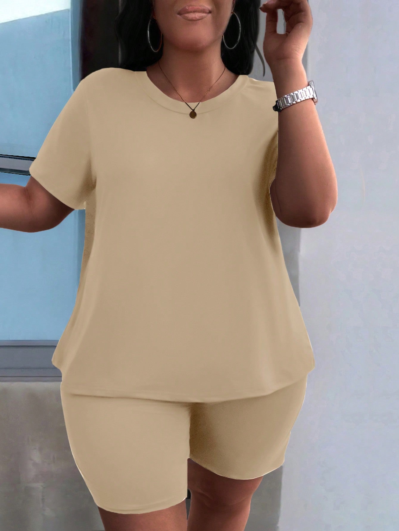 Plus Size Women Fashionable Daily Solid Color Short Sleeve And Shorts Two-Piece Set