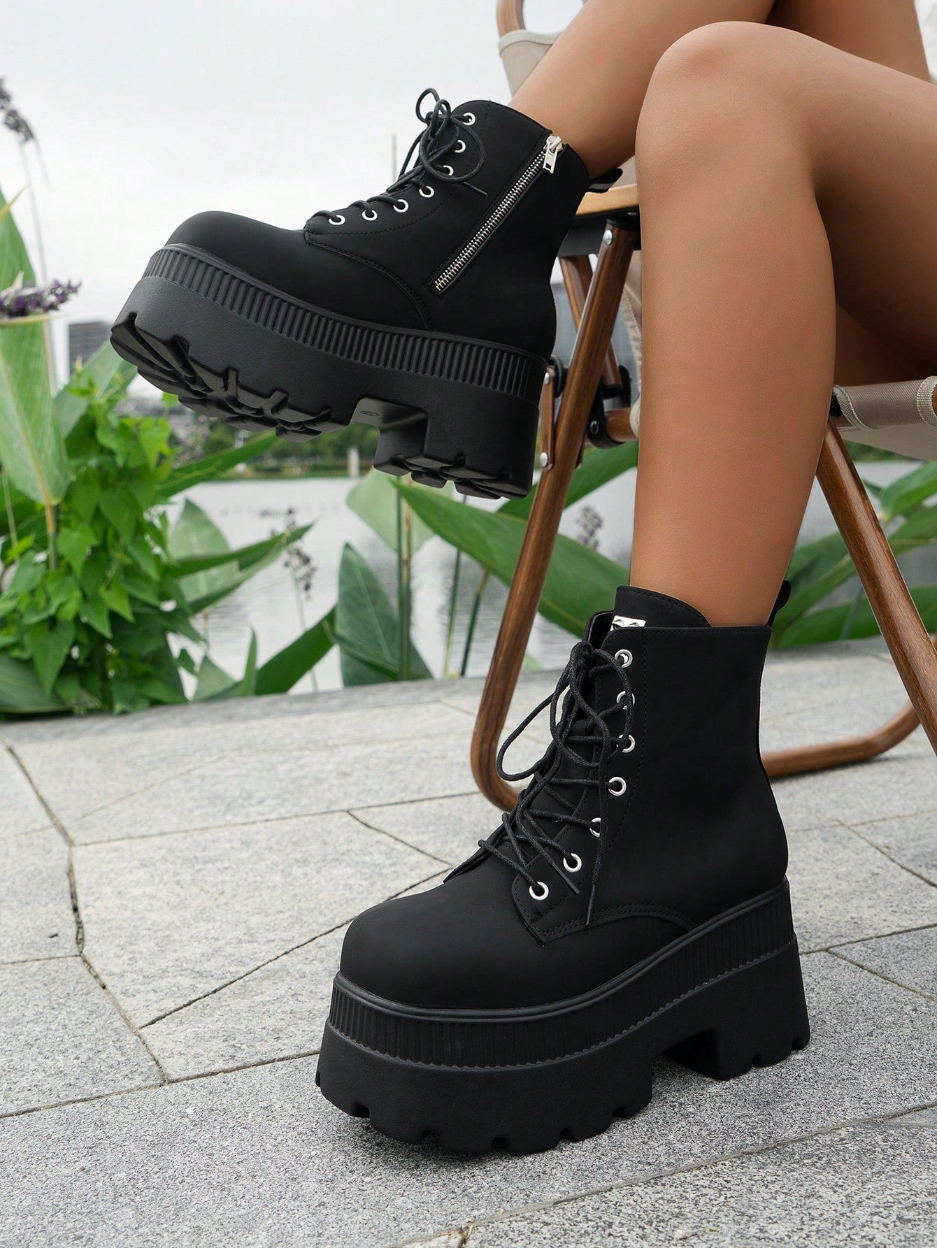 Autumn/Winter Plus-Size  Boots With Lace-Up, Thick Square Toe Women's Wedge Heel And Platform Fashionable Boots