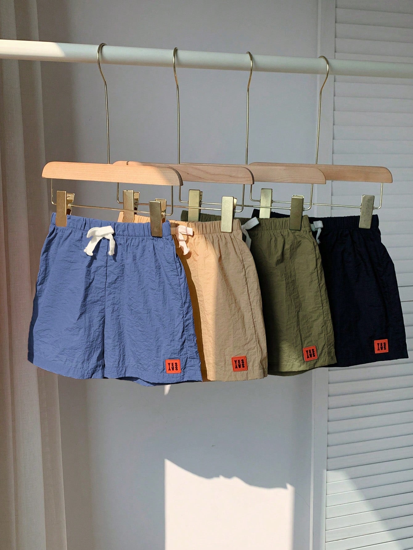 4pcs Young Boys' Casual Academy Style Comfortable, Fashionable, Simple, Practical, Versatile, Soft And Comfortable Polyester Spandex Macaron Colored Breathable Comfortable Shorts Set, Suitable For Spring And Summer
