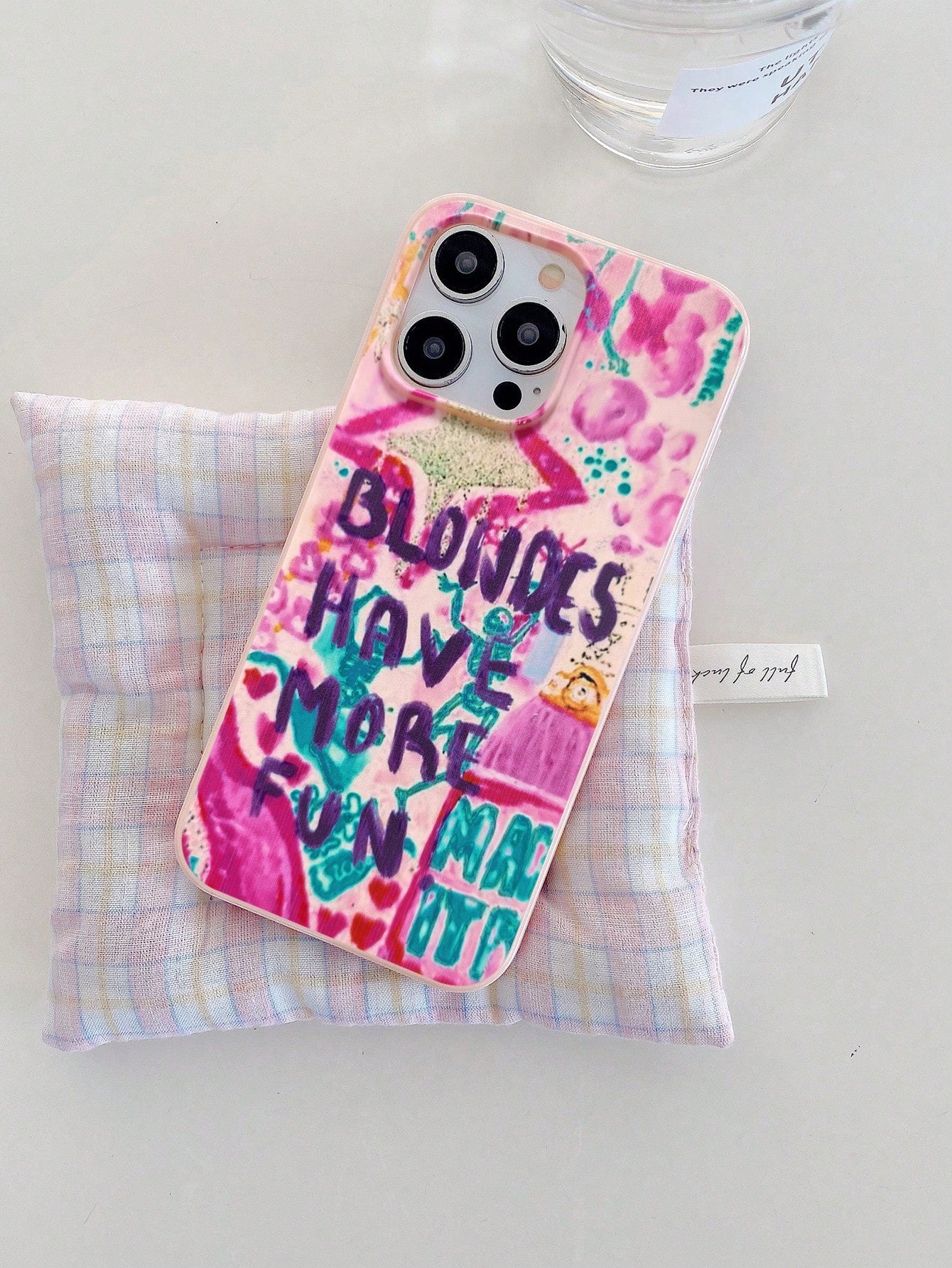 One-Letter House Skeleton Printed Pink Jelly Soft Phone Cover For IPhone, Graffiti Design