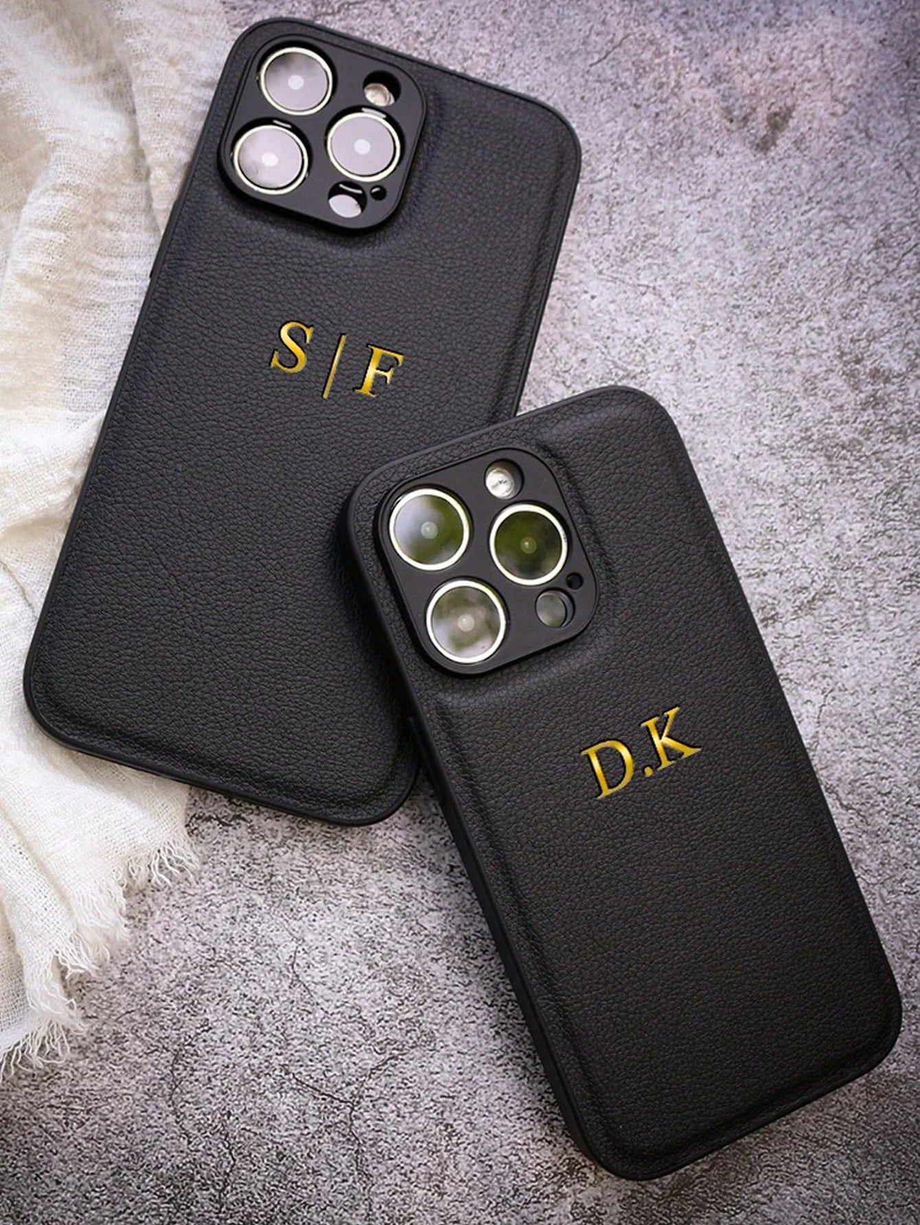 Customized Personalized Initials Name 3D DIY Engraved Letters Phone Case Compatible With Iphone 15 14 13 12 11 Pro Max 15 14 Plus Back Cover Luxury Korean Soft Leather Protection Shckproof Case Hot Stamping Imprinting Technology Leather Case Festival Gift
