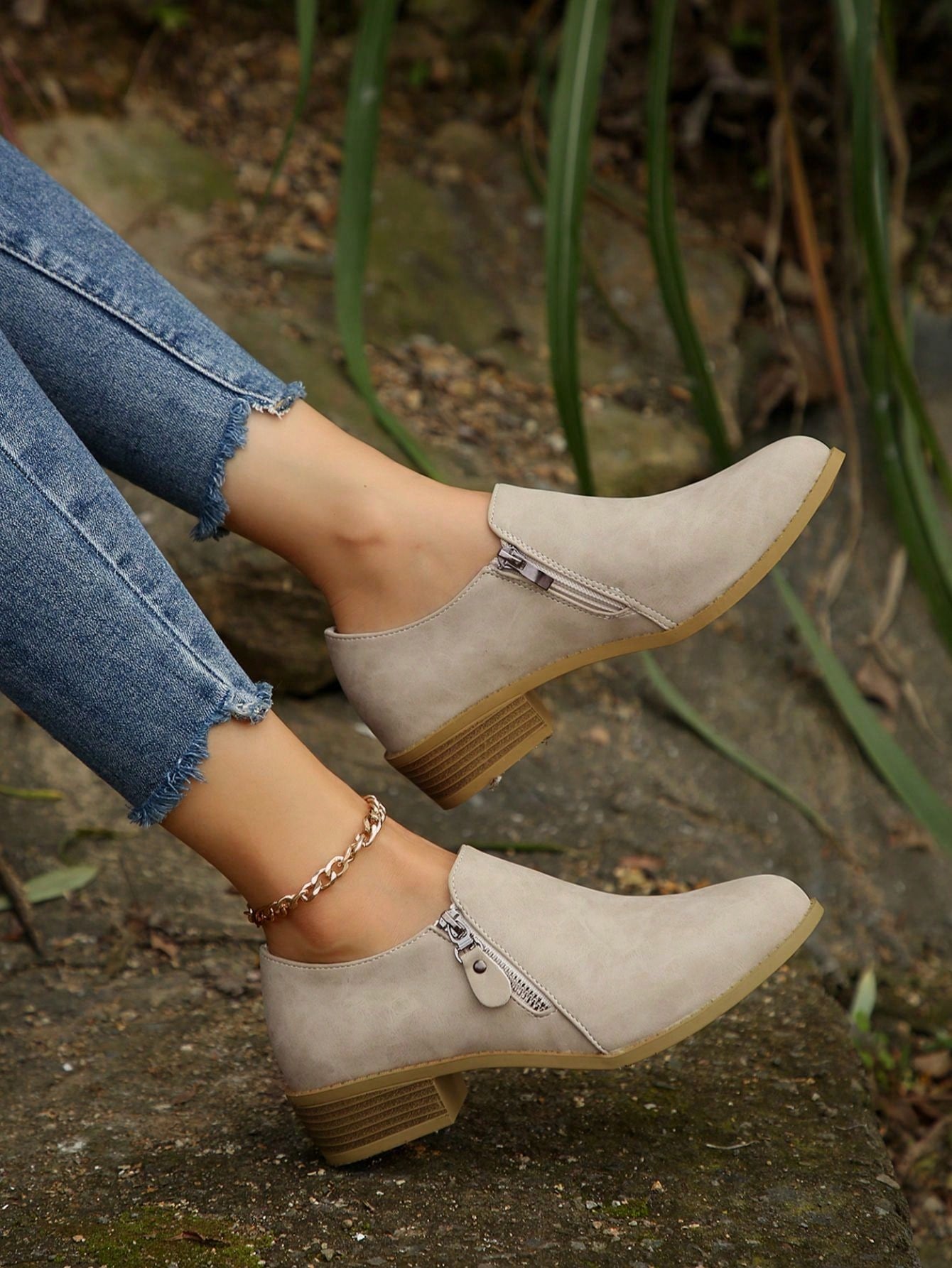 Women's Square Heel Low-Heel Shoes, Side Zipper Decor Vintage Slip-On Ankle Boots, Casual Versatile Outdoor Flat Shoes, Round Toe Low-Heel Boots, Fashionable Versatile Short Boots