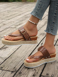 2024 New Summer Fashion Elegant Thick-Soled  Rope Wedge Heels With Toe Separator, Metal Buckle And Stone Pattern Brown Sandals