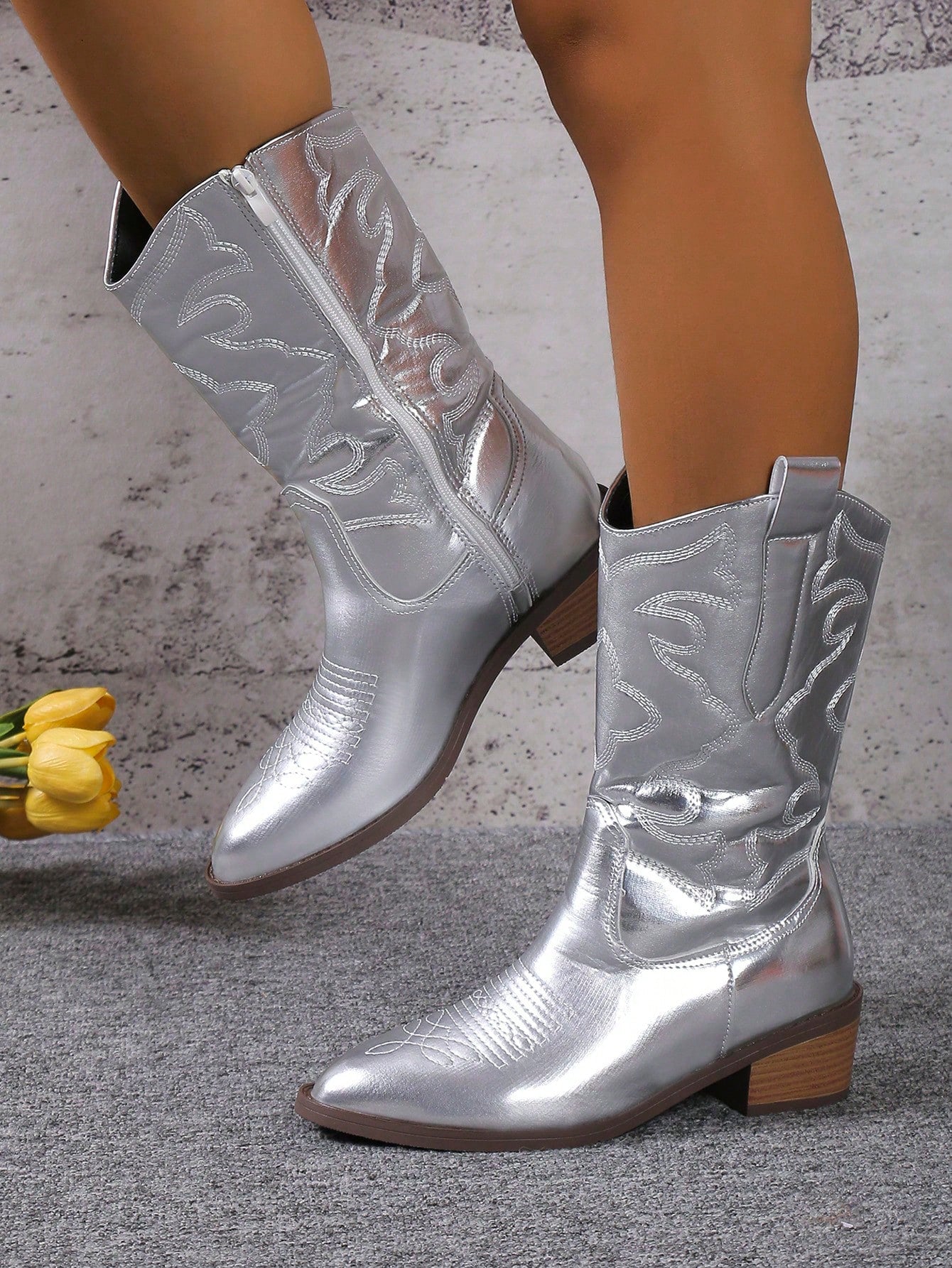 Women's Fashionable Embroidered Chunky Heel Mid-Calf Western Boots With Side Zipper, Pointed Toe, Versatile, Cowgirl Boots