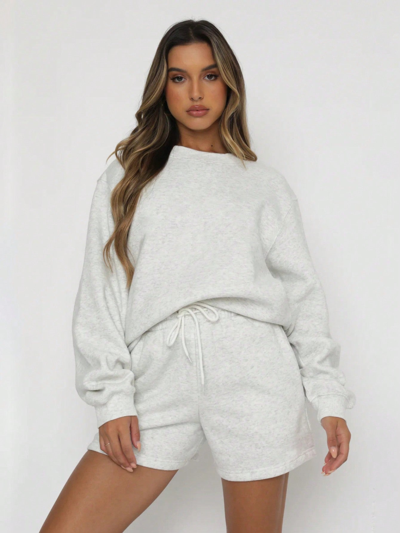 Ladies' Plain And Simple Daily Wear Long Sleeve Shorts 2pcs Set