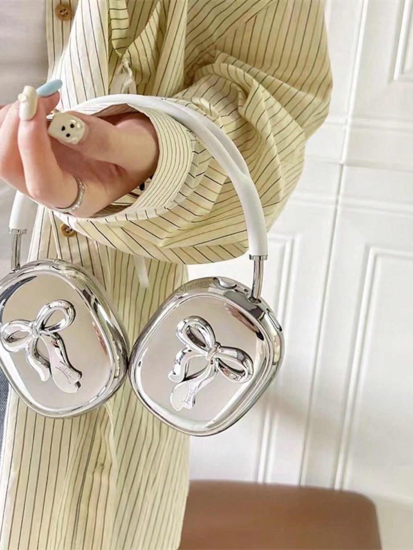 Luxury Bowknot Plating Protective Case For Airpods Max, Silver Silicone Texture Apple Over-Ear Headphone Cover