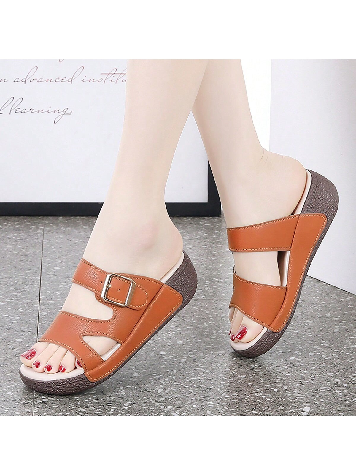 Fashionable Womens Solid Color Sandals With Chic Buckle - Ultra-Soft Sole Platform Slip-Ons For Casual Beach Wear