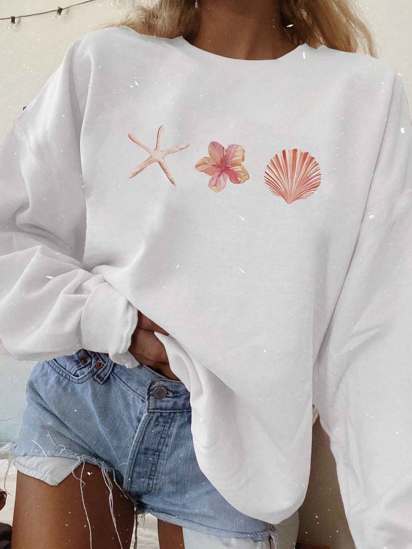 Beach Vacation Collage Aesthetic Ocean Starfish Pearl Print Oversized Sweatshirt