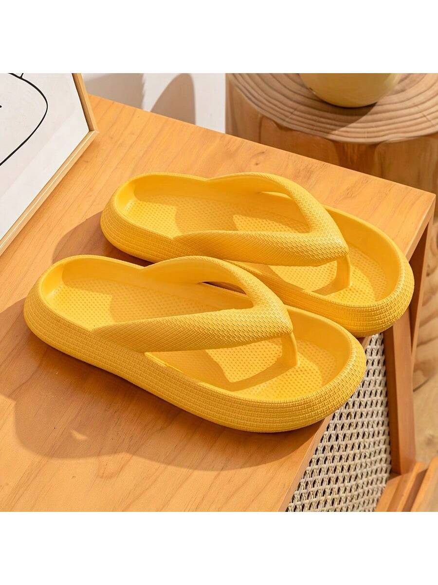 Ladies Flip-Flops Foot Slip-Resistant Outdoor Summer Soft-Soled Bathroom Sandals Wear Sandals Casual Thick-Soled Sandals