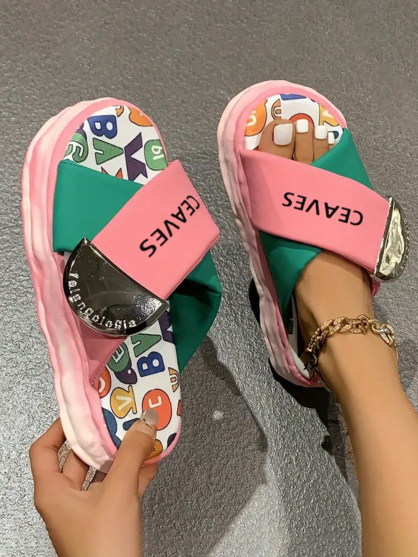 Fashionable Ladies' Outdoor Comfortable Sandals - Summer Outdoor Graffiti Design Beach Sandals Cross Strap High-End Atmosphere Sandals For Vacation