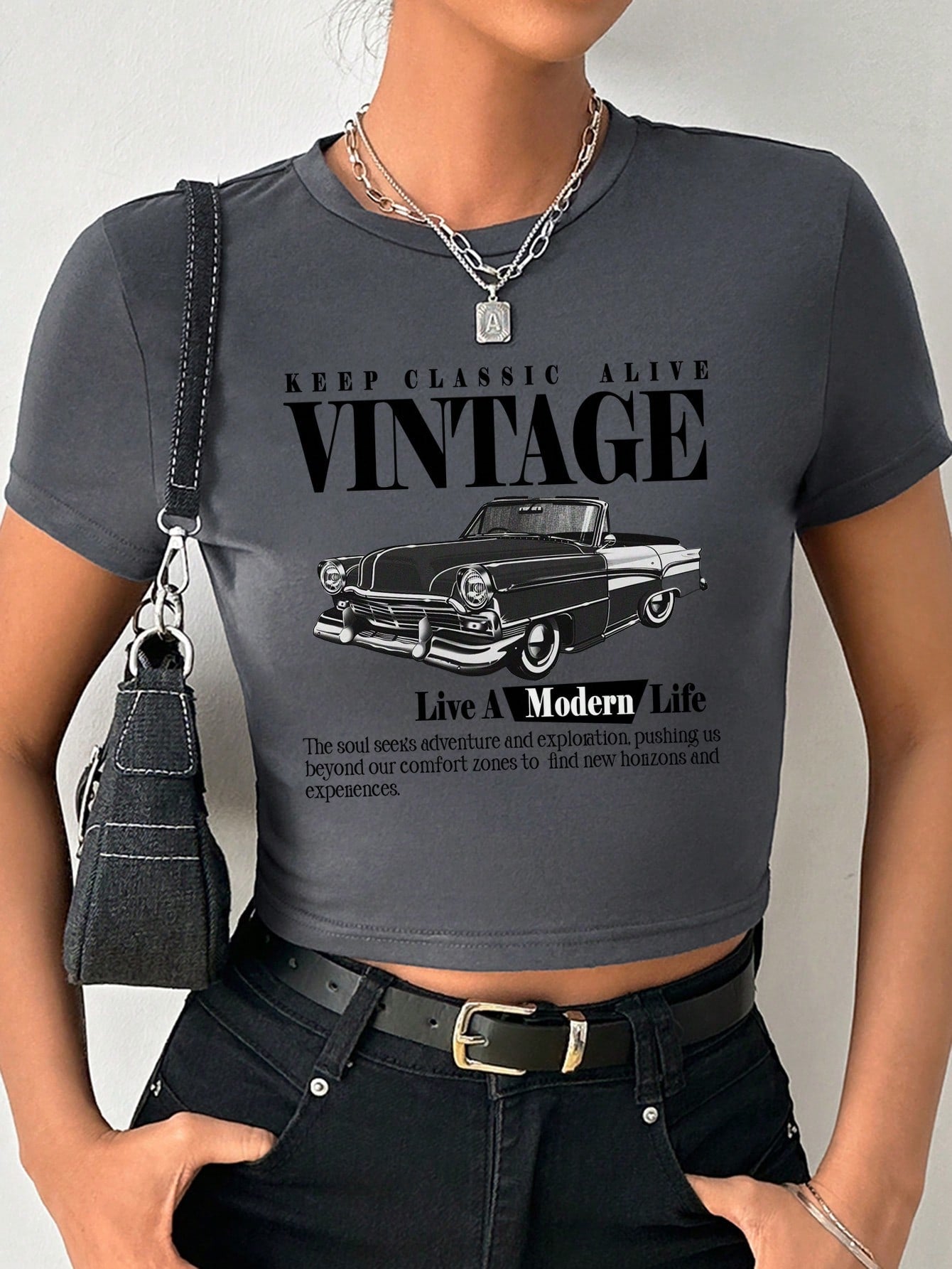 Casual And Simple White Round Neck Short Sleeve Tight Women's T-Shirt With Car Print, Suitable For Summer, KEEP CLASSIC ALIVE VINTAGE Live A Modern Life The Soul Seeks Adventure And Exploration, Pushing Us Beyond Our Comfort Zones To Find New Horizons And