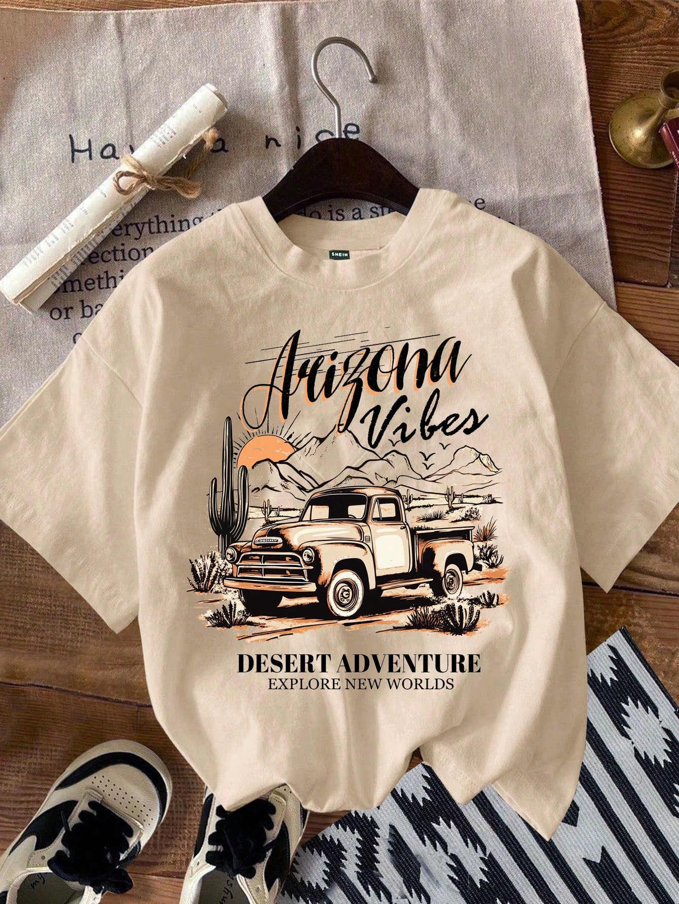 Casual Retro Car Printed White Round Neck Slim Fit Women's T-Shirt, Summer KEEP CLASSIC ALIVE VINTAGE Live A Modern Life The Soul Seeks Adventure And Exploration, Pushing Us Beyond Our Comfort Zones To Find New Horizons And Experiences