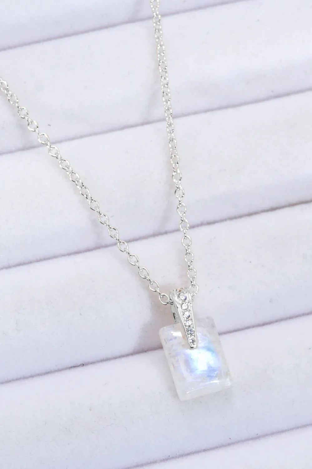 925 Sterling Silver Natural Moonstone Pendant Necklace